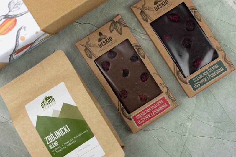 Zestaw prezentowy GÓRALSKI kawa Beskidzki blend i 2 czekolady3 Zestaw prezentowy GÓRALSKI 2 czekolady i kawa